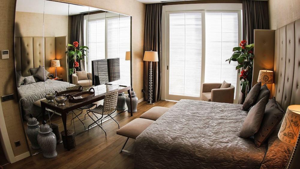 Elegance Hotels International 말마리스 외부 사진