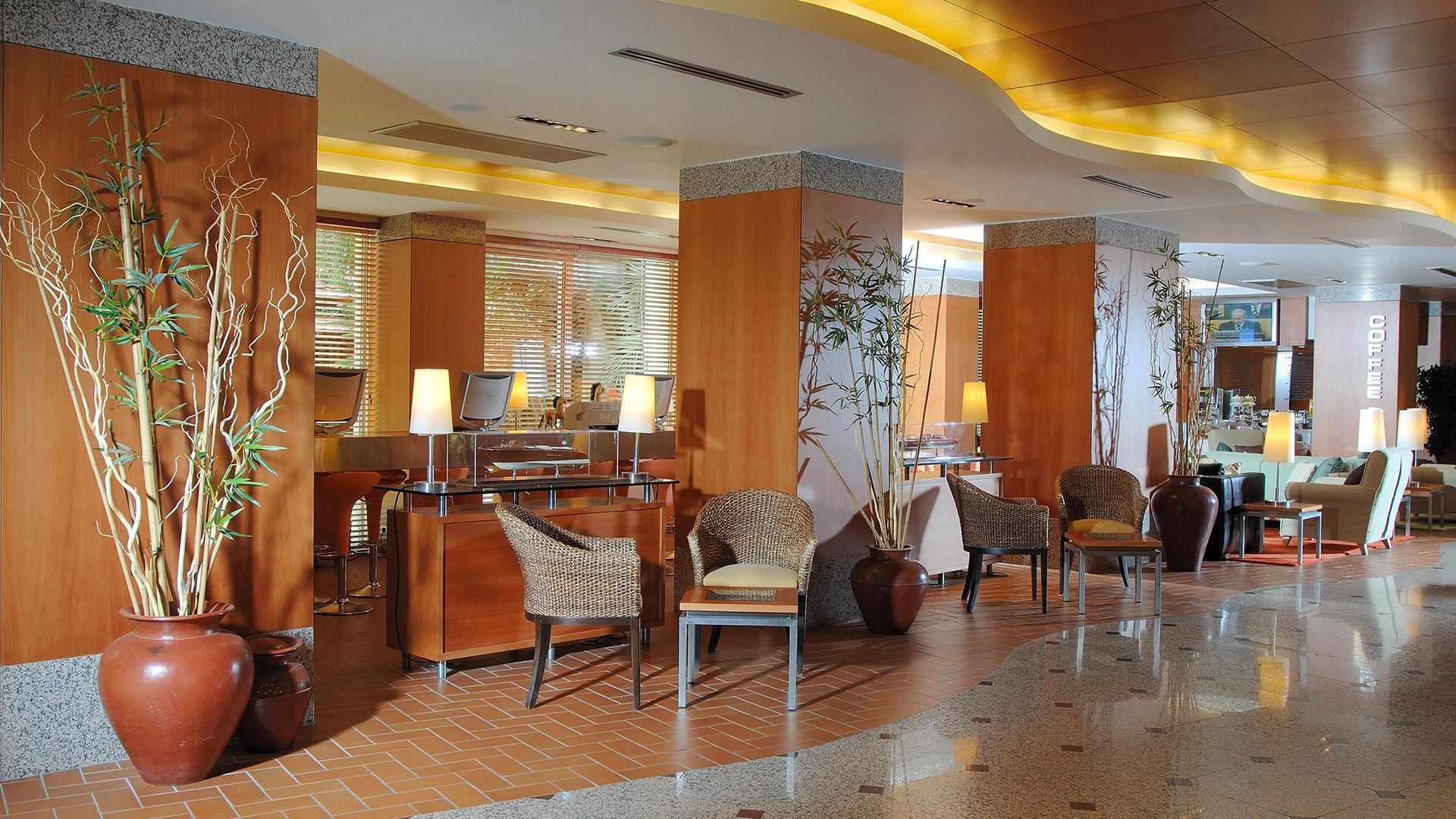 Elegance Hotels International 말마리스 외부 사진